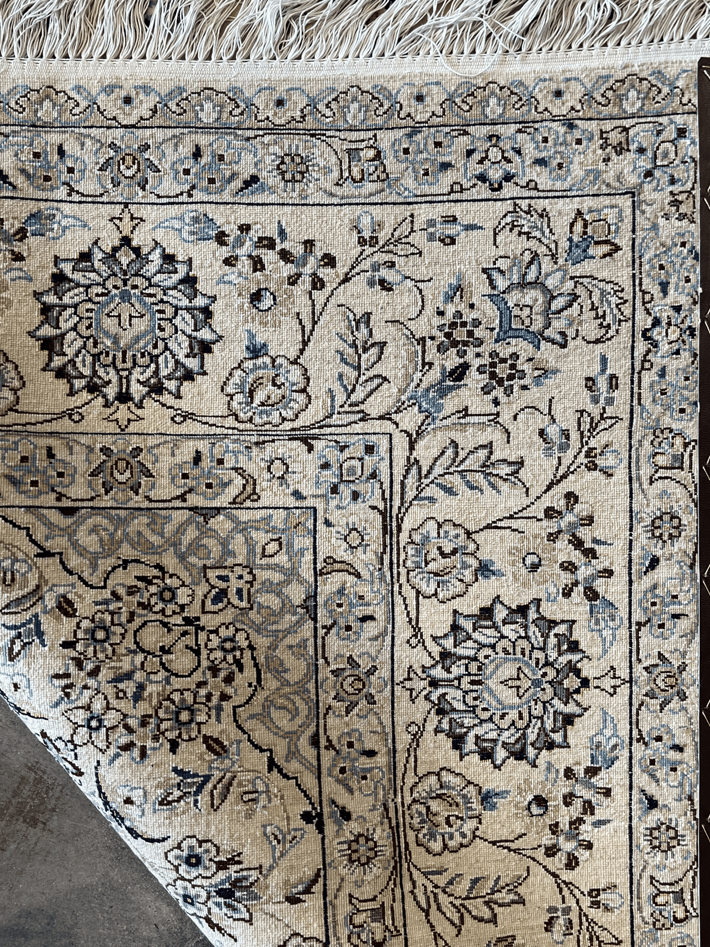 Original Persian Naen Rug 5.2ft x 7.6 ft w/ Signature - Farhad's Rug Gallery